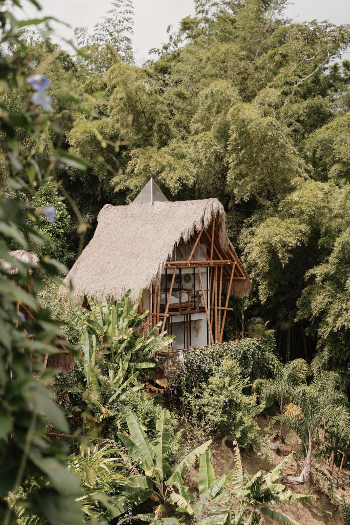 Ibuku Hotel Guatape - Chalets Exterior photo